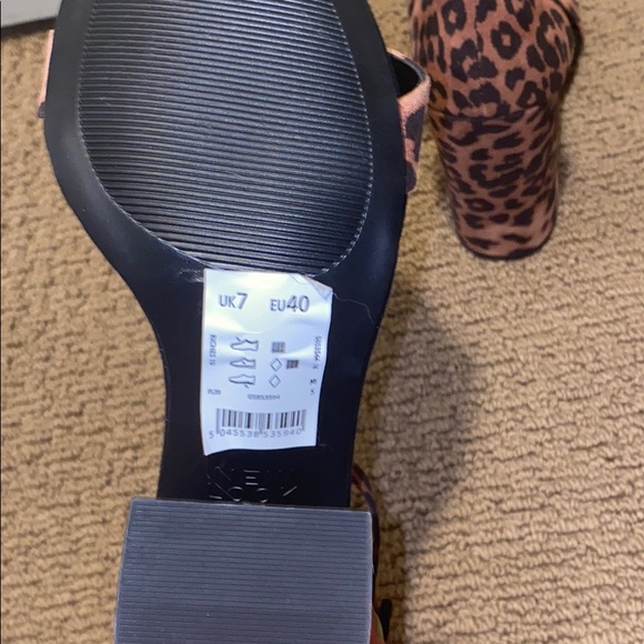 New Look Cheetah Print Open Toe Heels - Picture 7 of 10